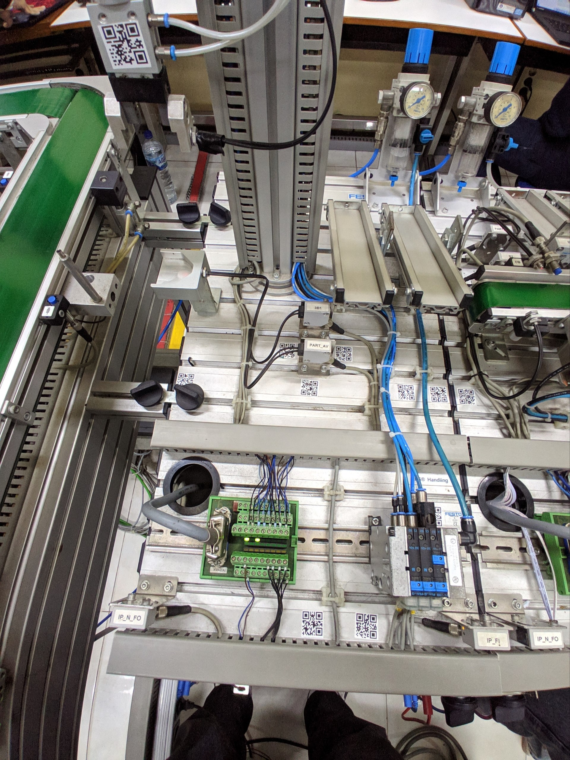 Conveyor Belt Berbasis PLC
